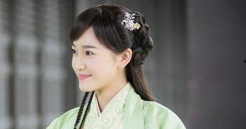 白雪的个人资料,才华横溢的年轻艺术家，闪耀舞台的璀璨之星