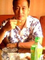 路征个人资料图片,光影交织下的艺术人生