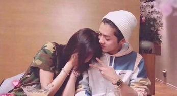 娱乐圈草粉,揭秘明星与粉丝的复杂关系